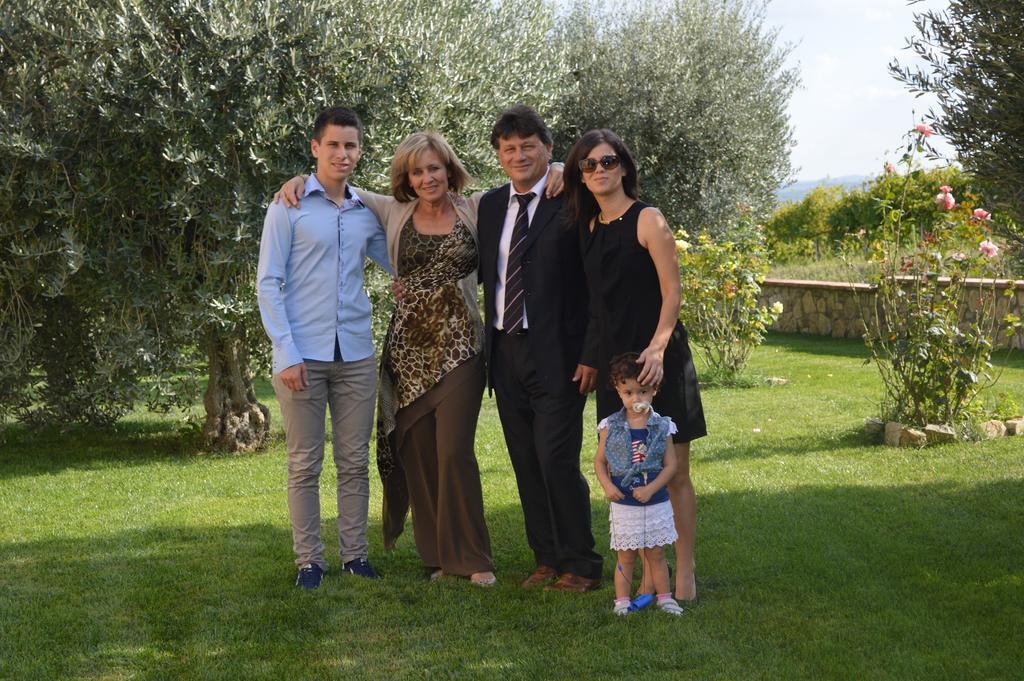 B&B La Casa Fra Gli Olivi Marsciano Eksteriør bilde