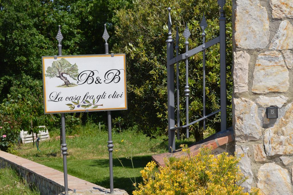 B&B La Casa Fra Gli Olivi Marsciano Eksteriør bilde