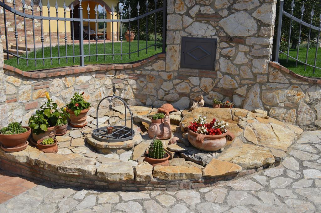 B&B La Casa Fra Gli Olivi Marsciano Eksteriør bilde